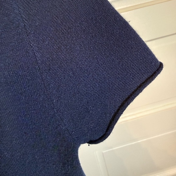.J Crew 100% Cashmere Tee Sweater Navy Minimalist Capsule Wardrobe - Picture 5 of 7